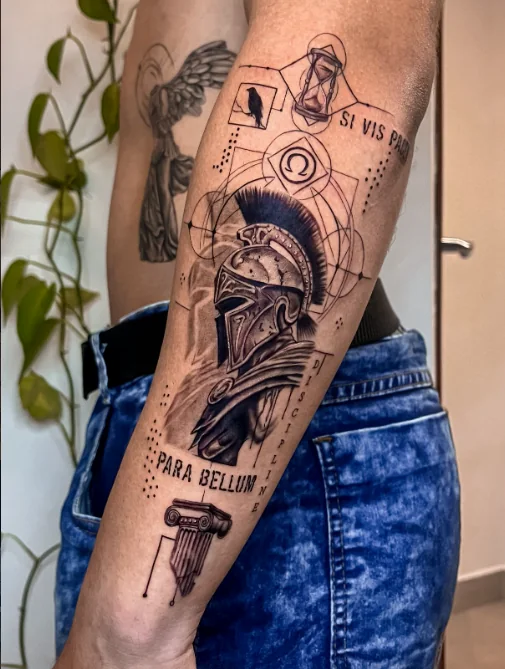 Projeto fine art masculino de guerreiro romano, tatuado por Thay